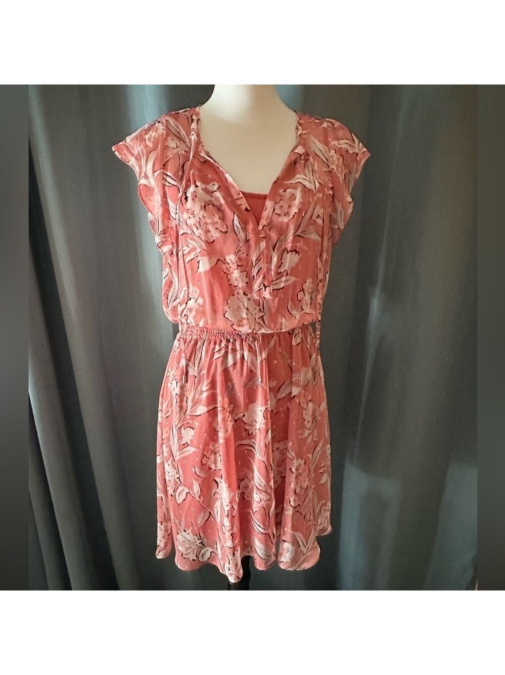 WHBM Dress Women's XS Pink Sleeveless Floral A Line Flowy Lined Ruffle Boho